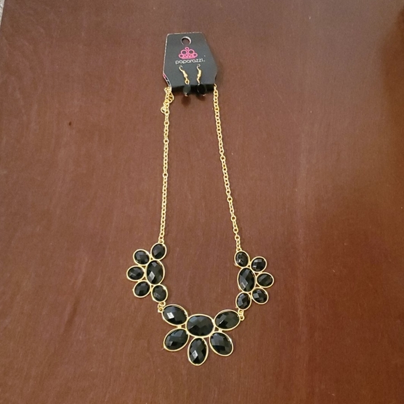 Necklaces - Picture 2 of 6